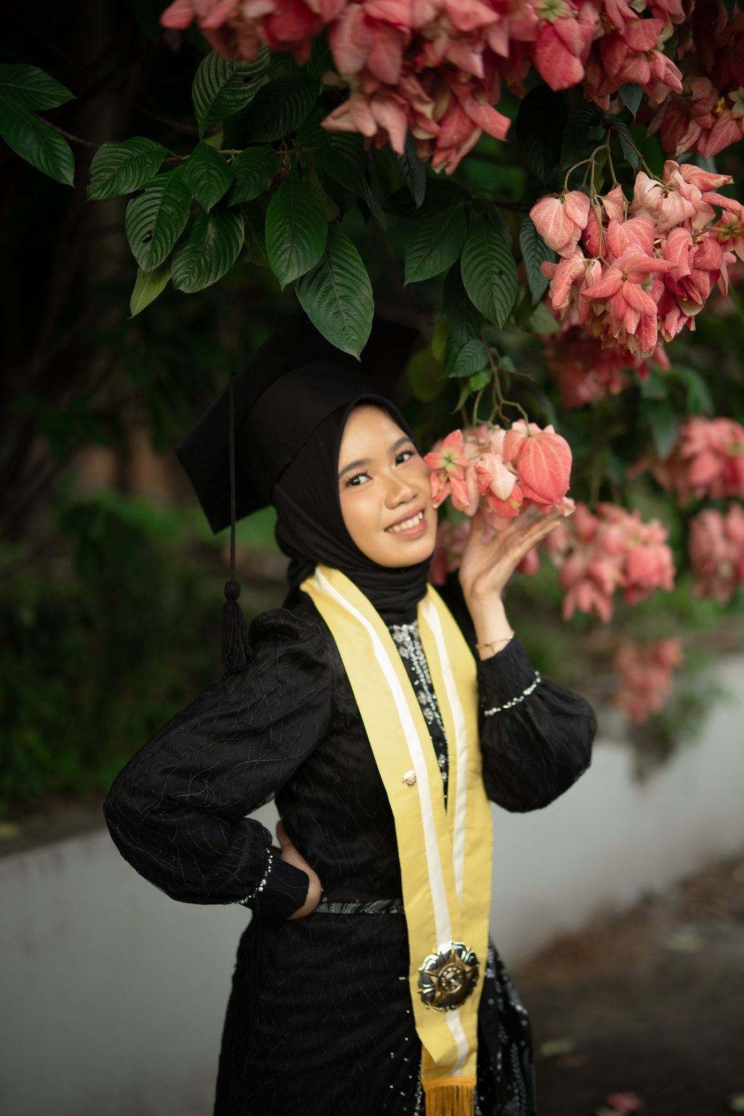 Graduation Standard photograph 18 in Java & Bali.